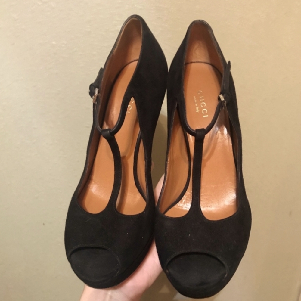 Gucci T strap heels